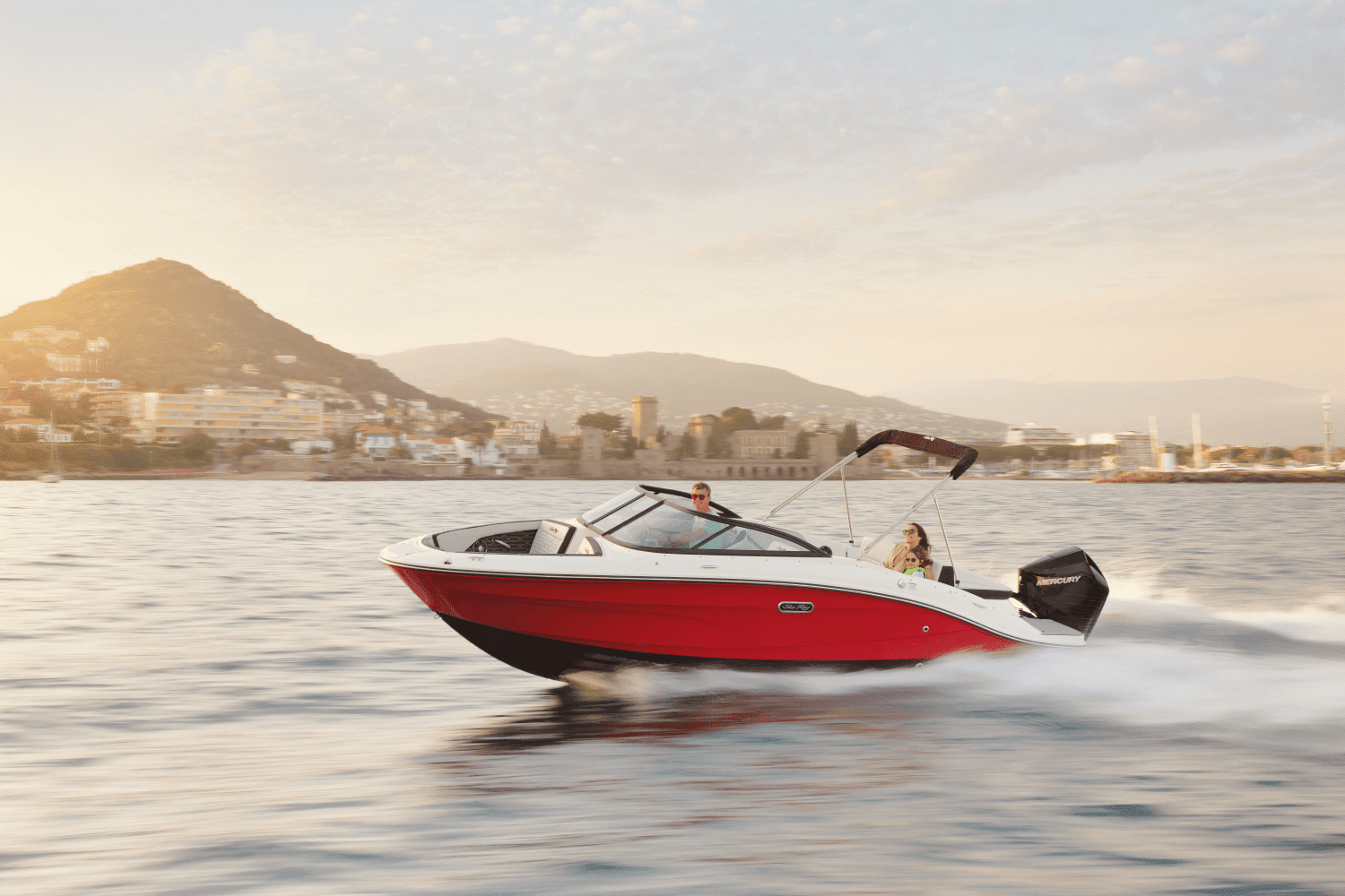 2025 Sea Ray SPX 210 Outboard Image Thumbnail #2
