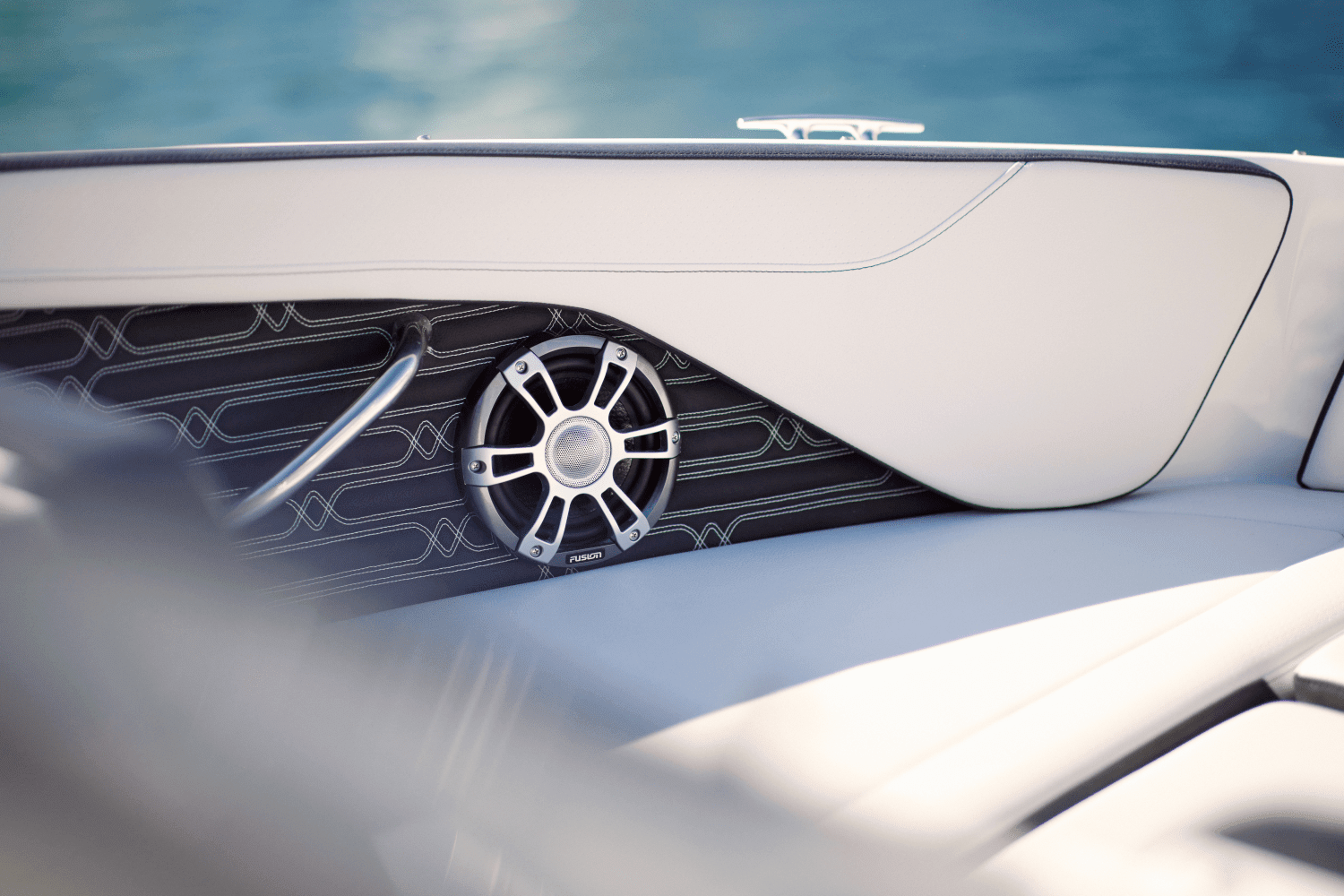 2026 Sea Ray SPX 210 Outboard Image Thumbnail #17