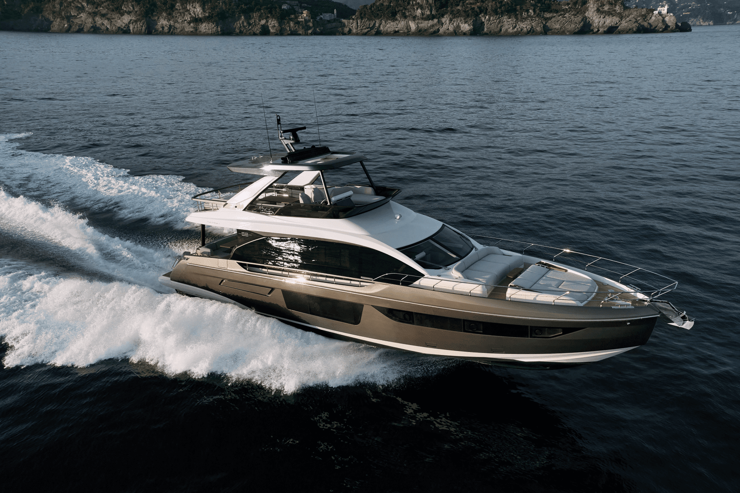 2026 Azimut Fly 68 Image Thumbnail #2