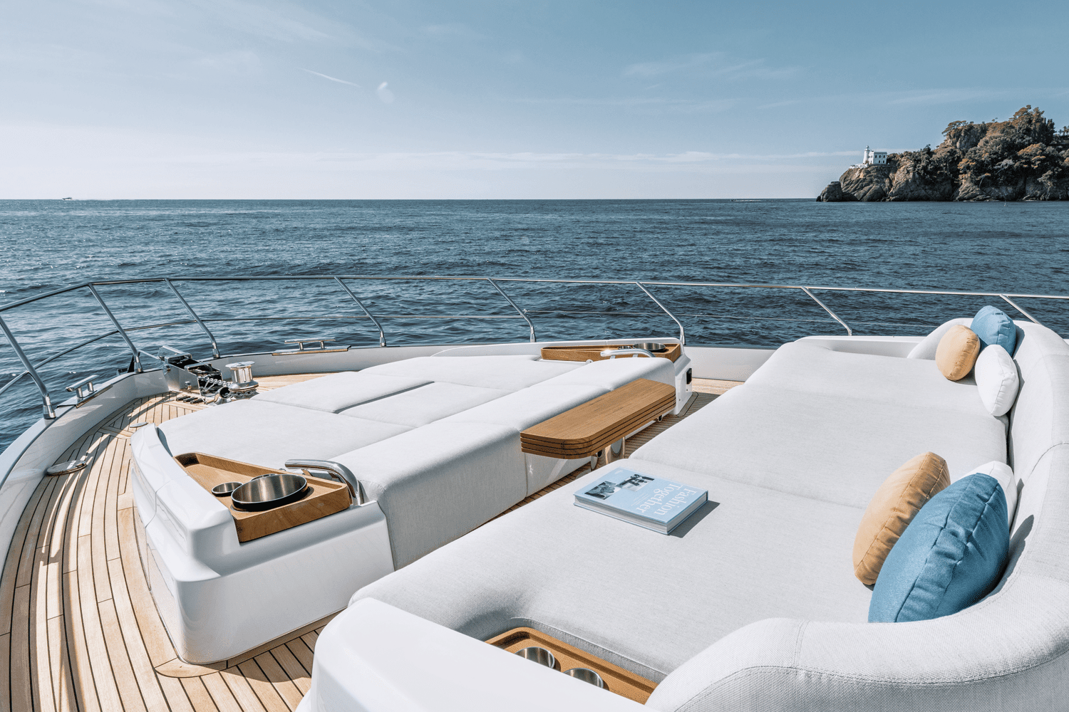 2026 Azimut Fly 68 Image Thumbnail #6