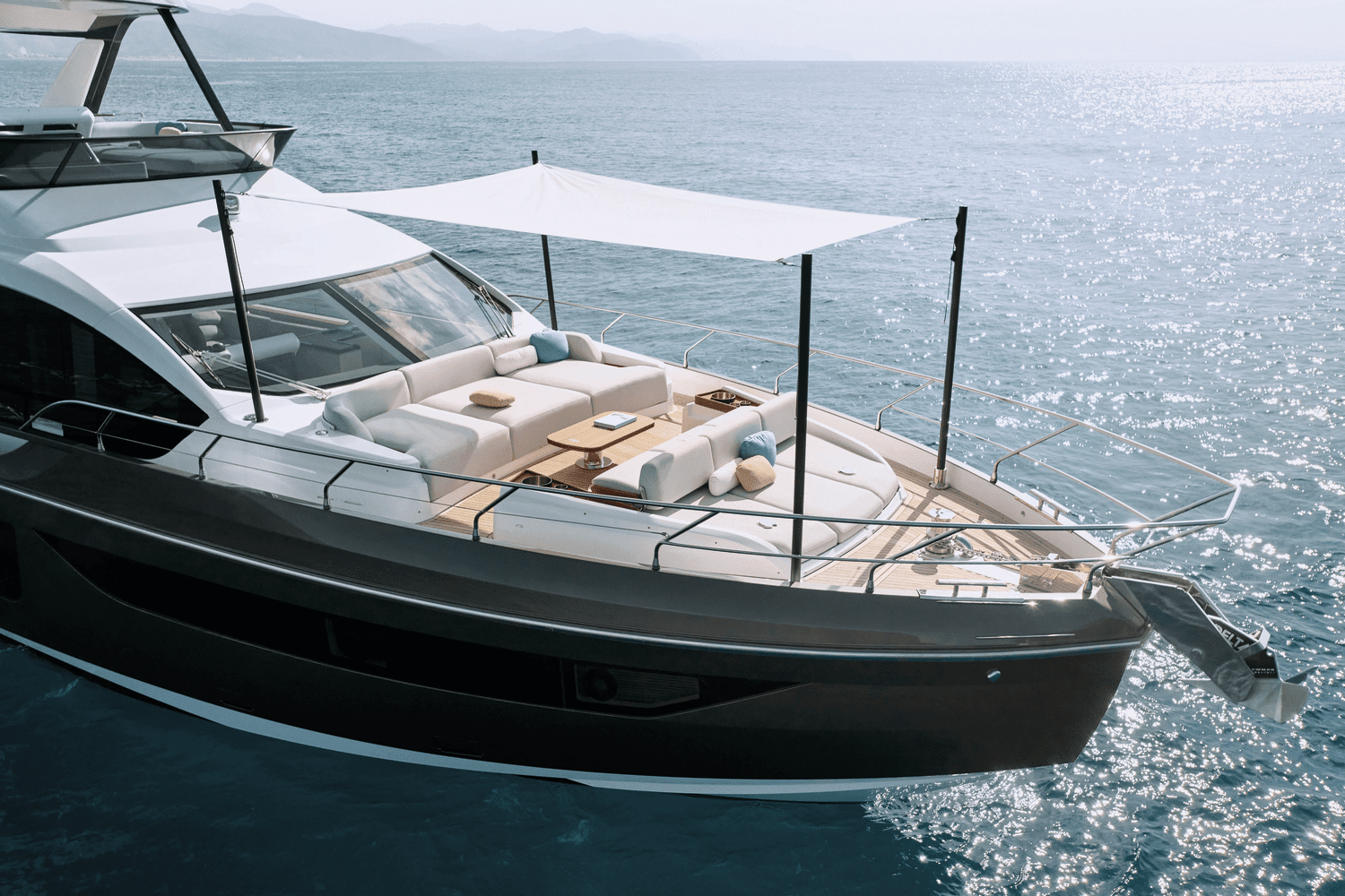 2026 Azimut Fly 68 Image Thumbnail #3