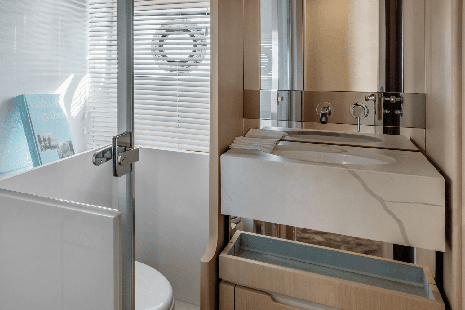 2024 Azimut FLY 68 Image Thumbnail #31