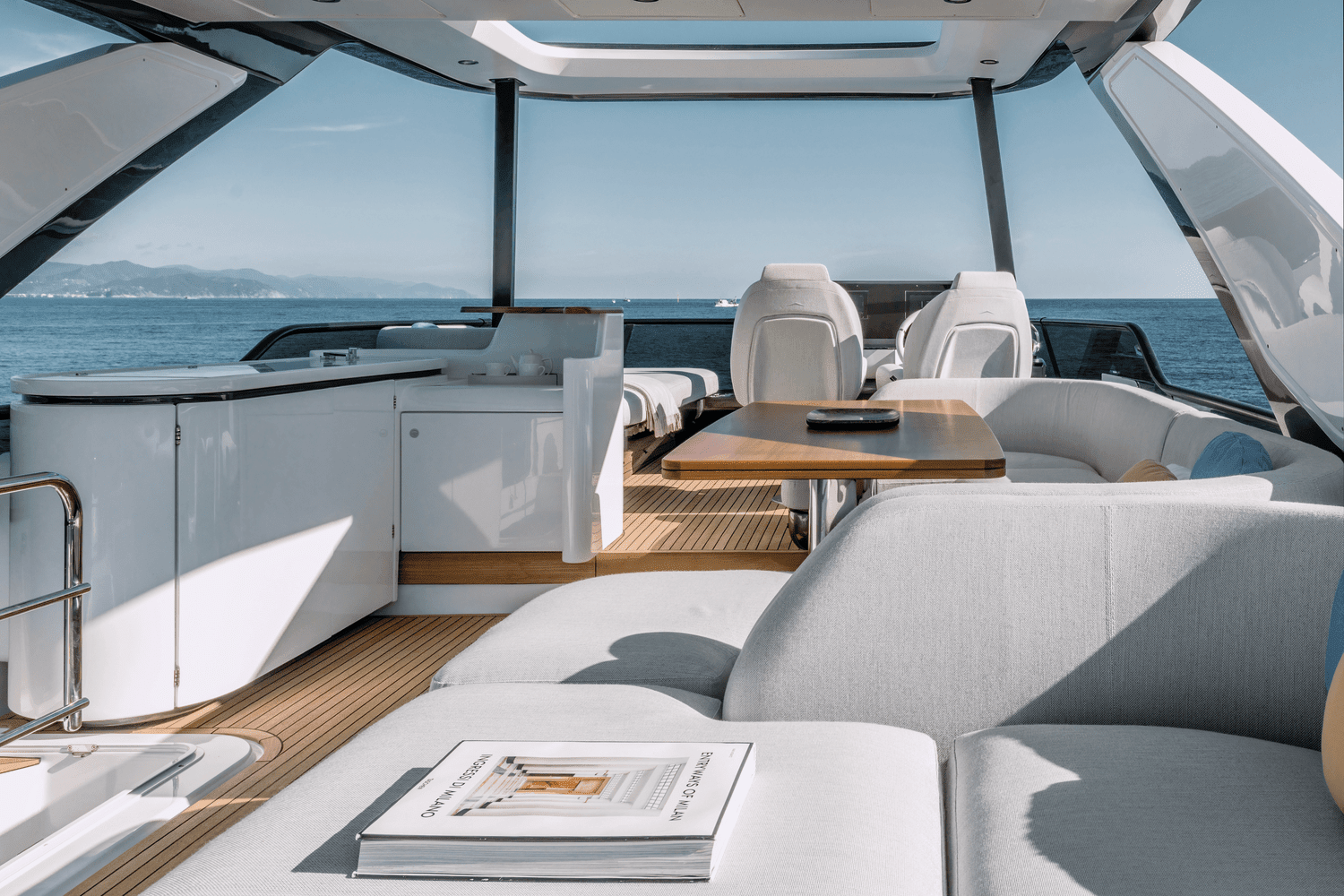 2026 Azimut Fly 68 Image Thumbnail #9