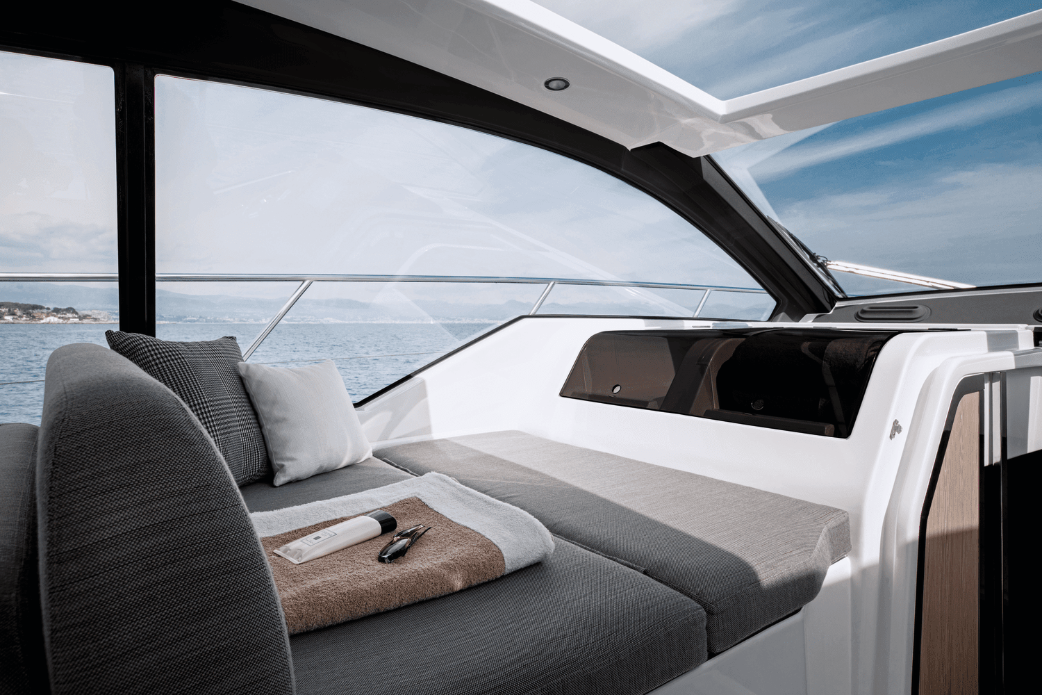 2026 Azimut Atlantis 51 Image Thumbnail #21
