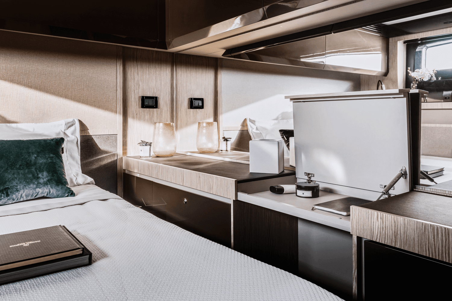 2026 Azimut Atlantis 51 Image Thumbnail #14