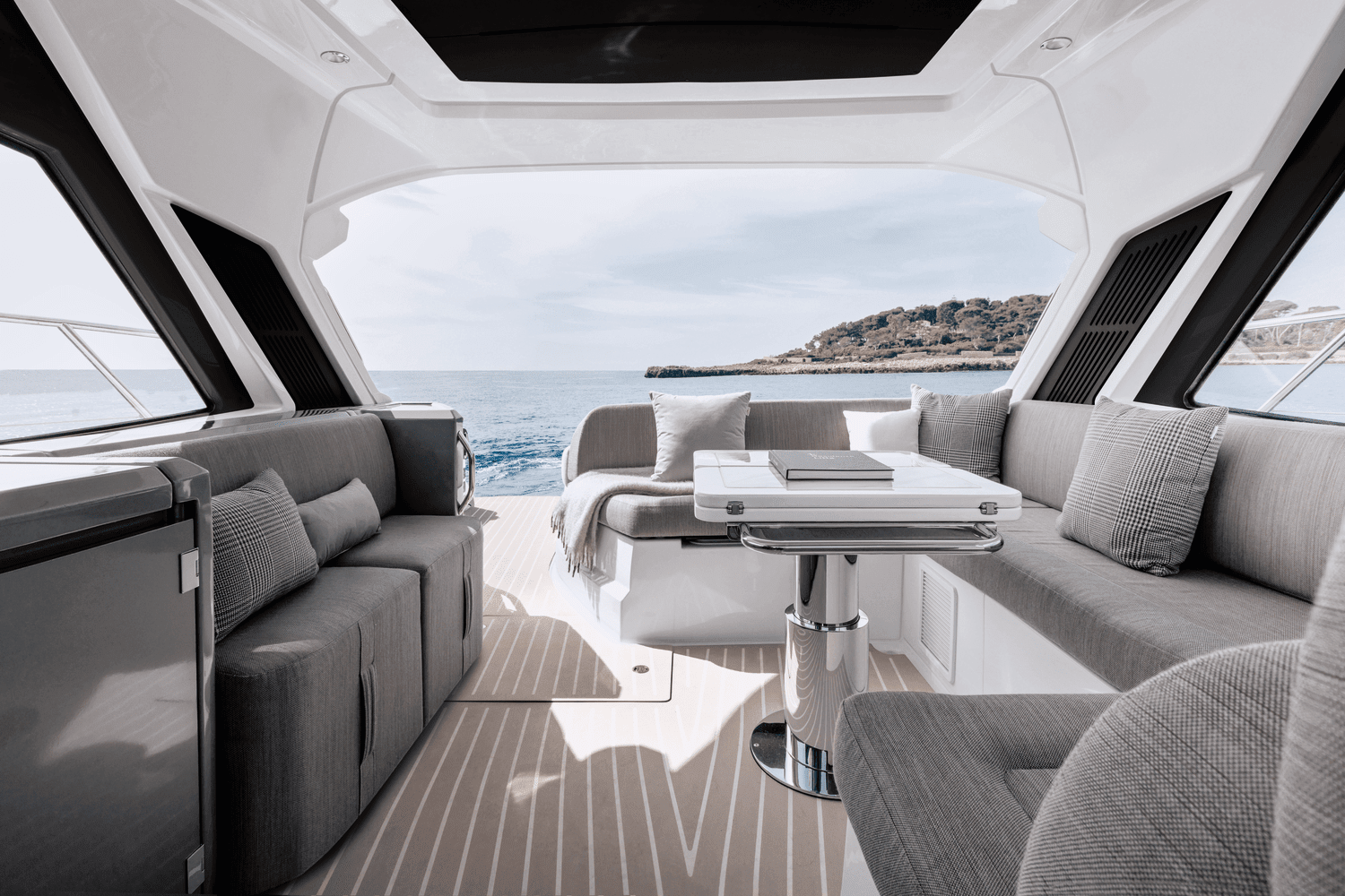 2026 Azimut Atlantis 51 Image Thumbnail #13