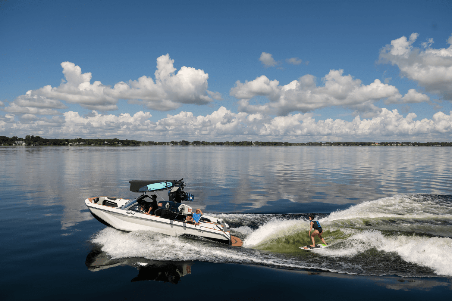 2025 Nautique Super Air Nautique GS22 Image Thumbnail #1