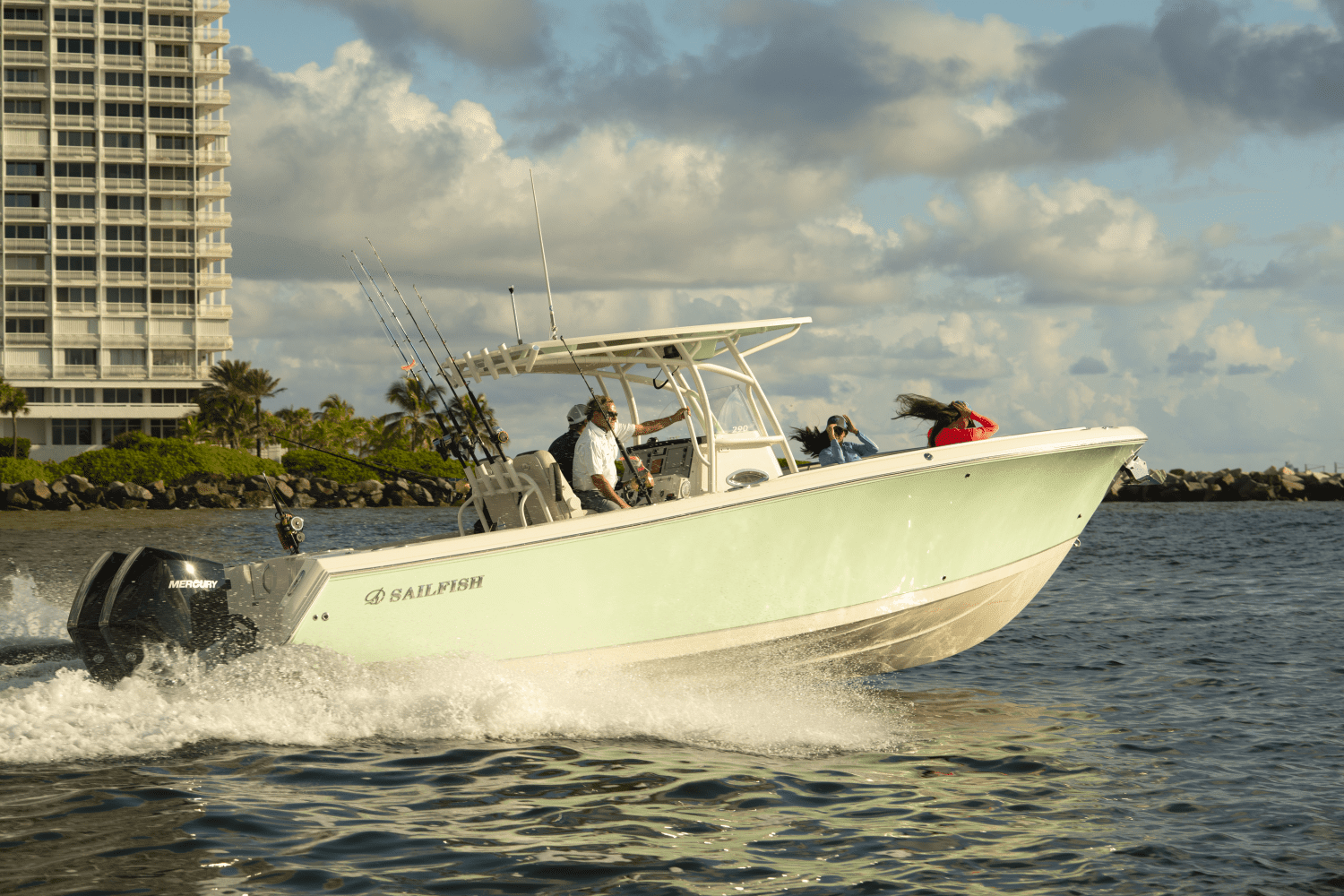 2025 Sailfish 290 CC Image Thumbnail #9