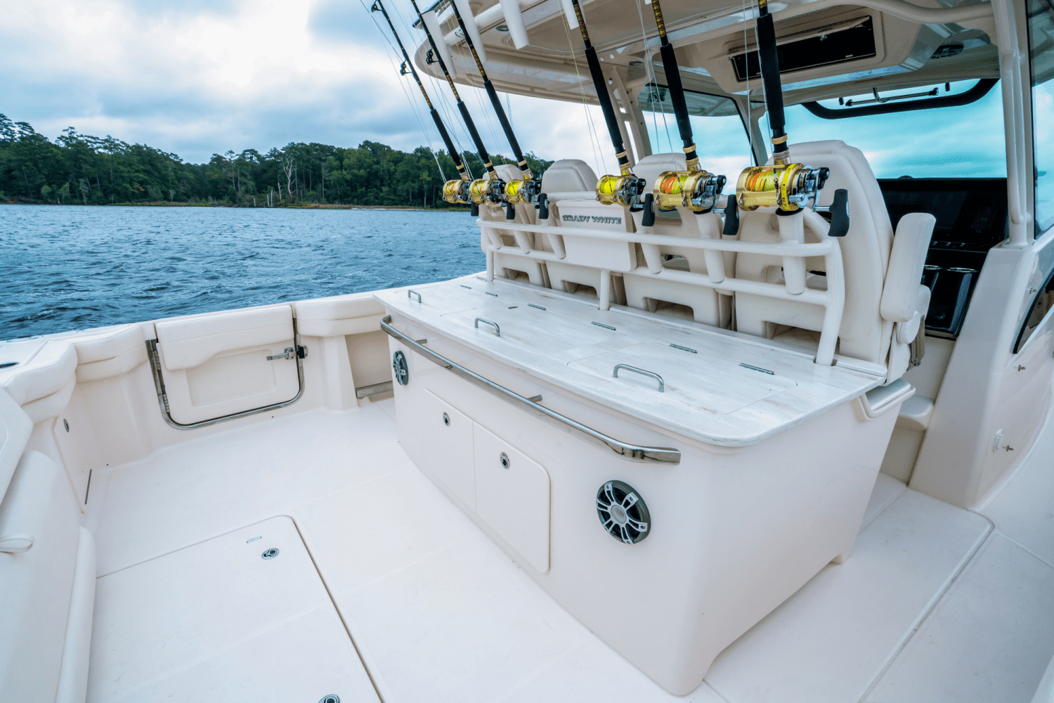 2026 Grady-White Canyon 386 Image Thumbnail #15