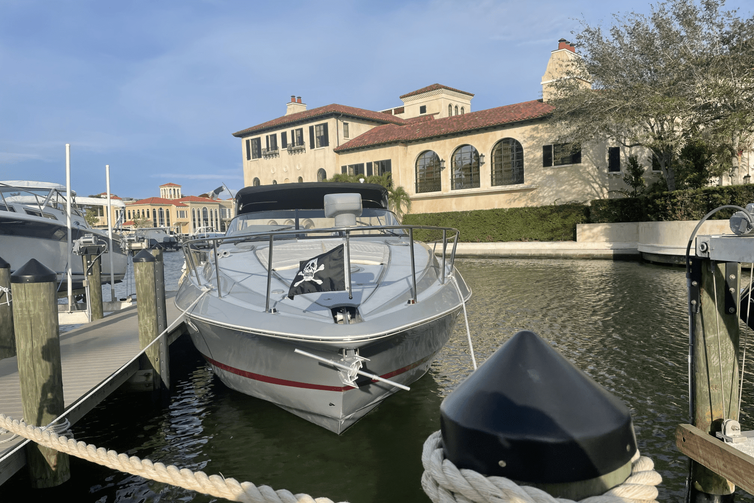 2005 Cruisers Yachts 370 EXPRESS Image Thumbnail #24