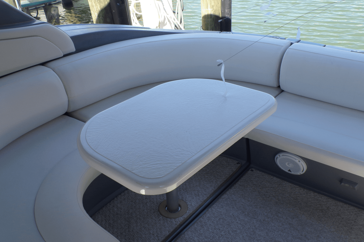 2005 Cruisers Yachts 370 EXPRESS Image Thumbnail #42