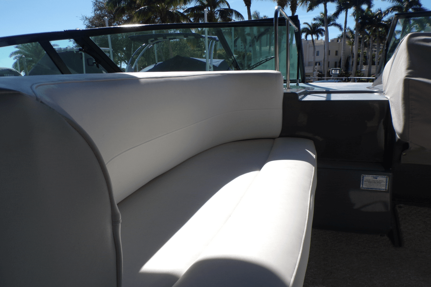 2005 Cruisers Yachts 370 EXPRESS Image Thumbnail #41