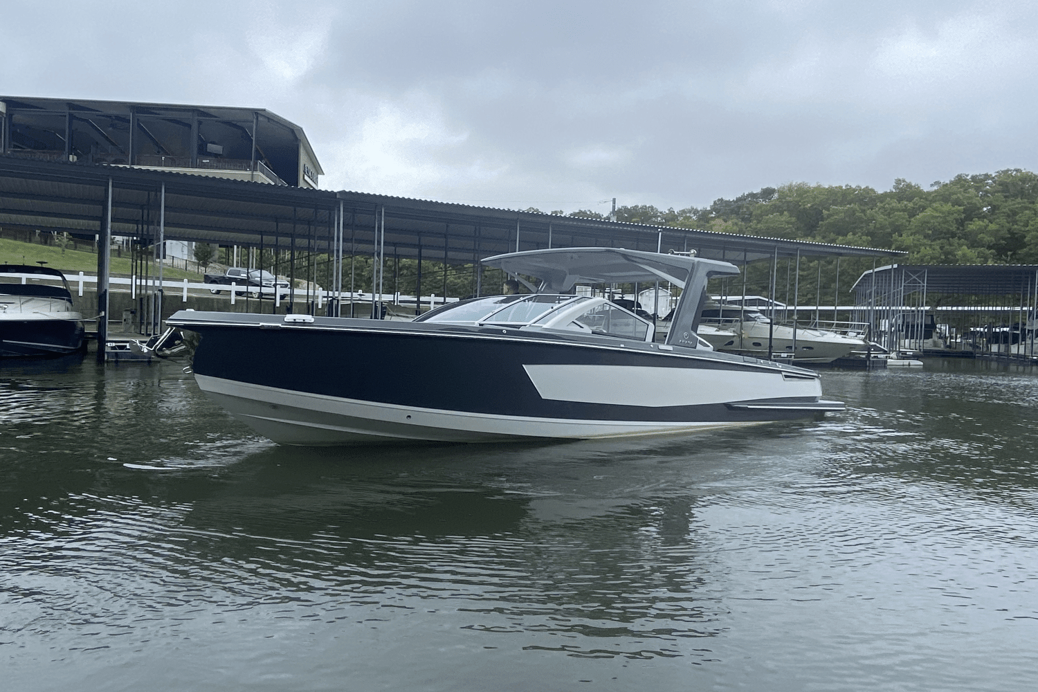 2023 Aviara AV32 Image Thumbnail #3