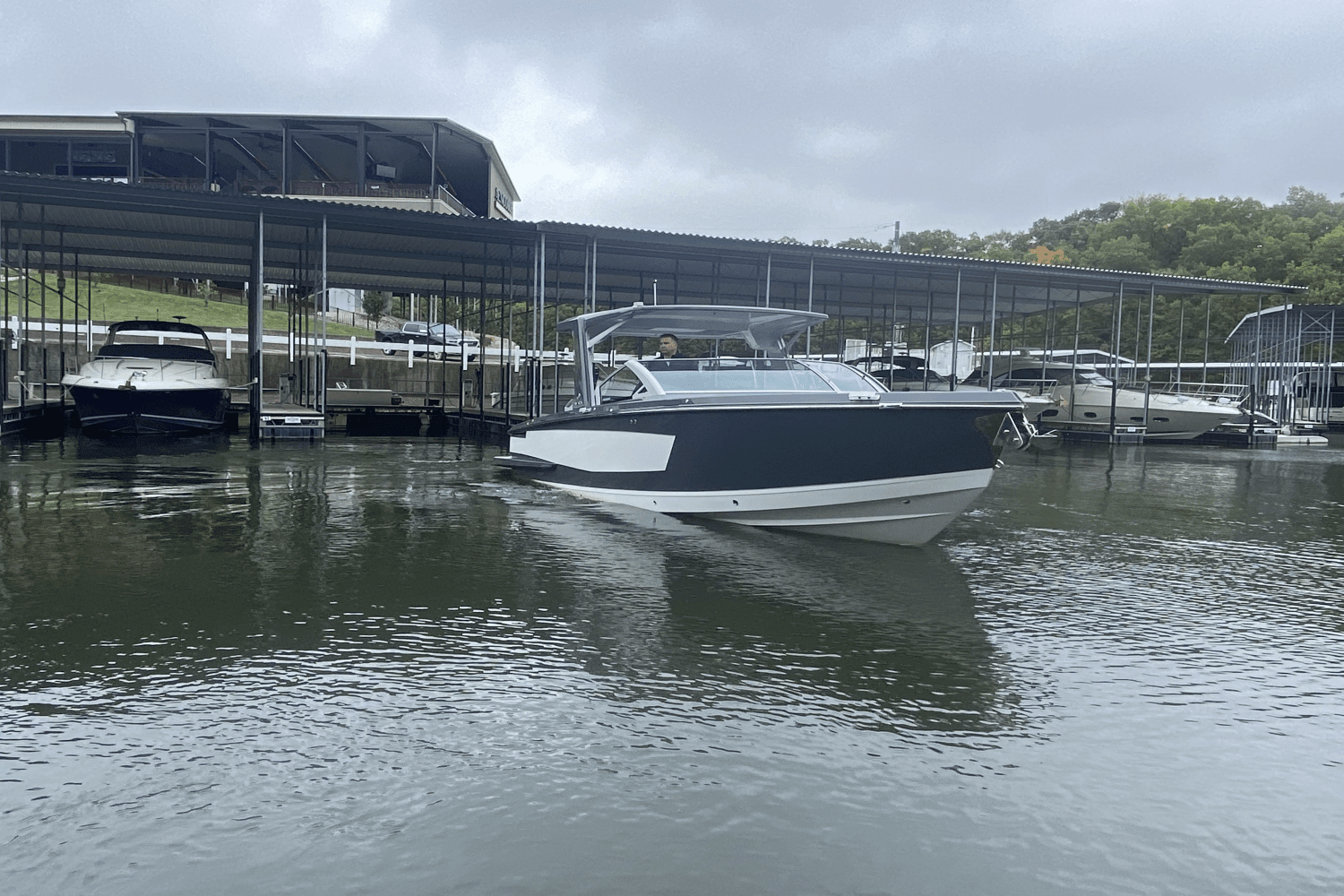 2023 Aviara AV32 Image Thumbnail #2