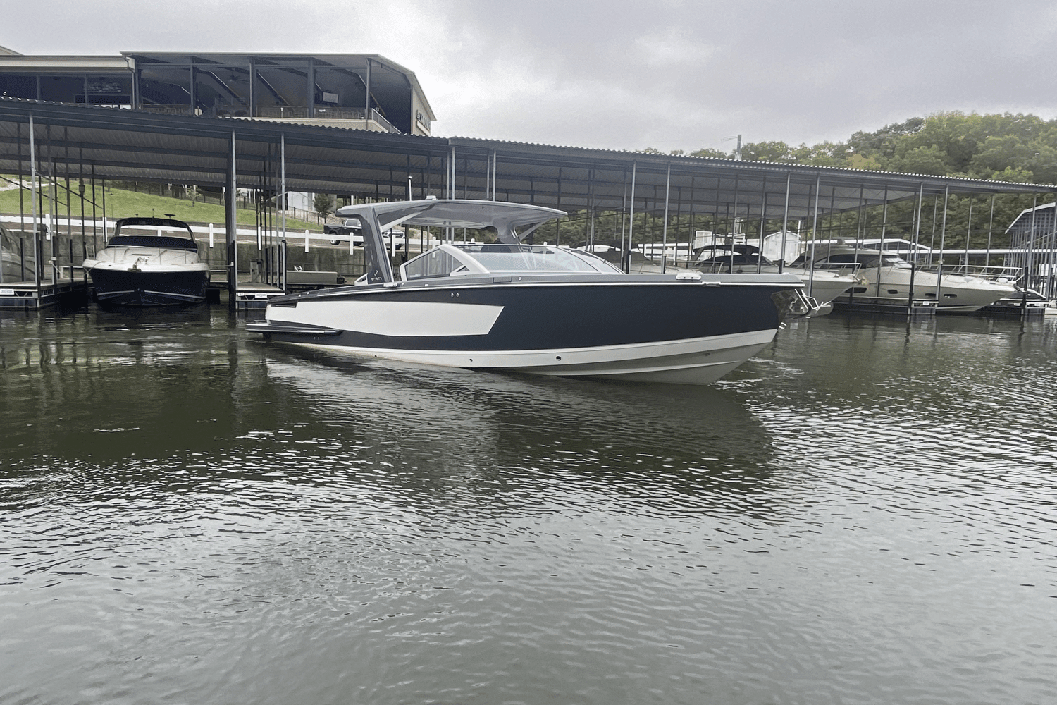 2023 Aviara AV32 Image Thumbnail #4