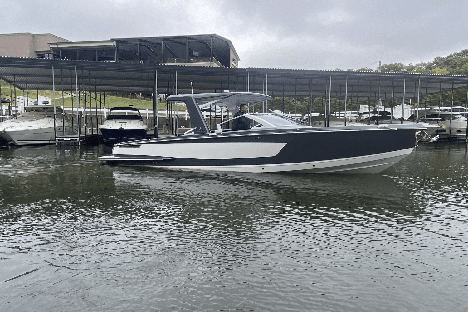 2023 Aviara AV32 Image Thumbnail #1