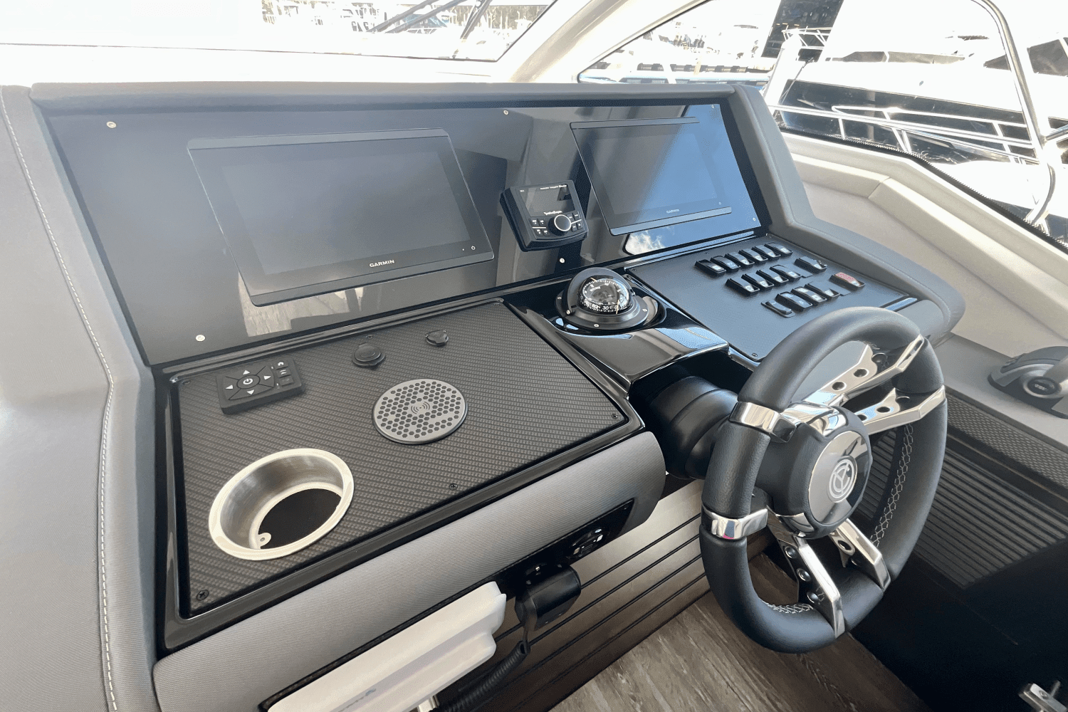 2024 Cruisers Yachts 42 Cantius Image Thumbnail #9