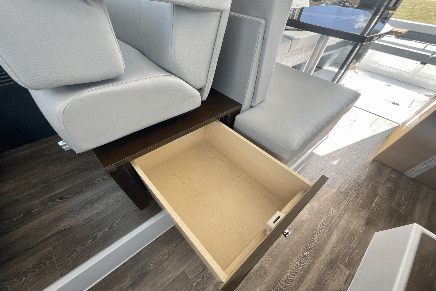 2024 Cruisers Yachts 42 Cantius Image Thumbnail #12