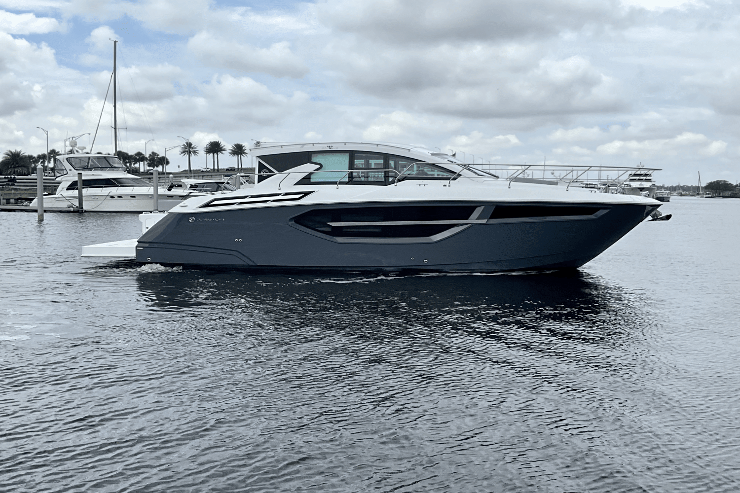 2024 Cruisers Yachts 42 Cantius Image Thumbnail #4