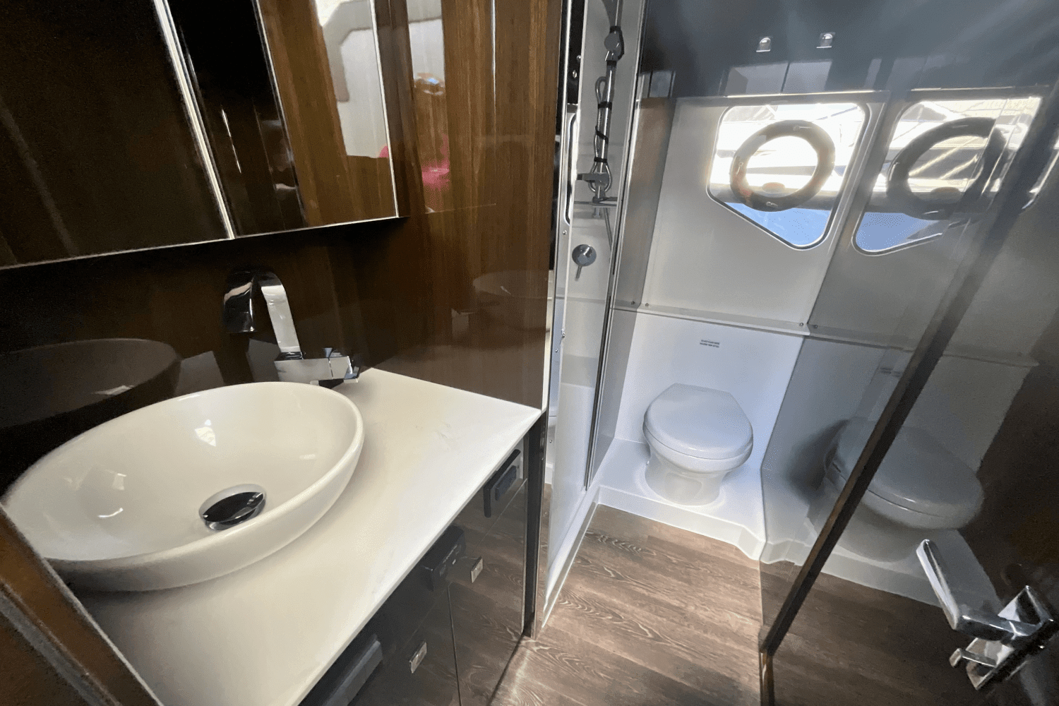 2024 Cruisers Yachts 42 Cantius Image Thumbnail #20