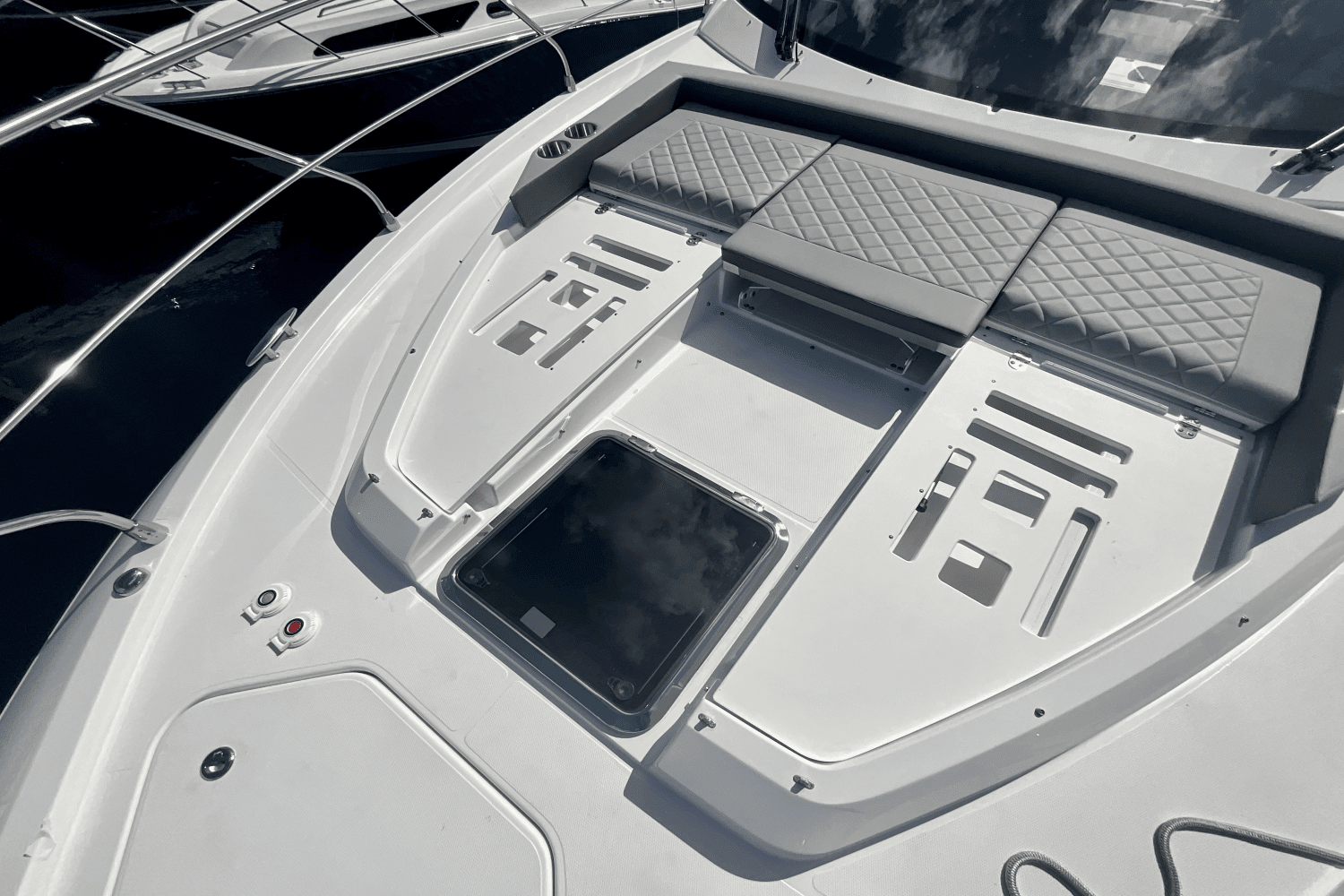 2024 Cruisers Yachts 42 Cantius Image Thumbnail #17