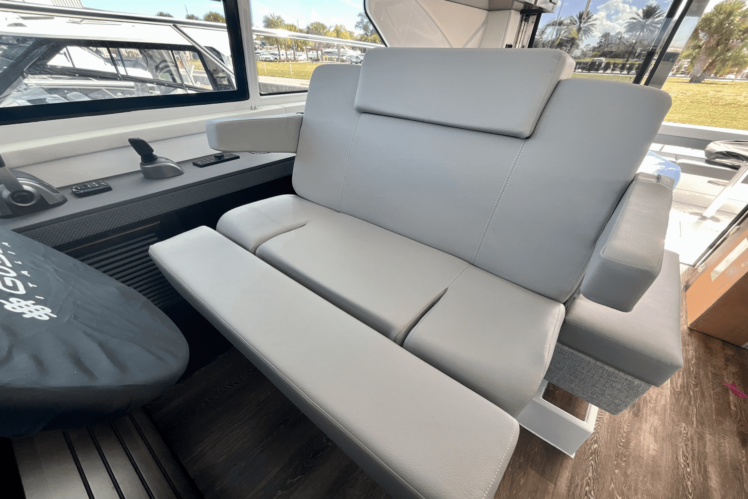 2024 Cruisers Yachts 42 Cantius Image Thumbnail #11