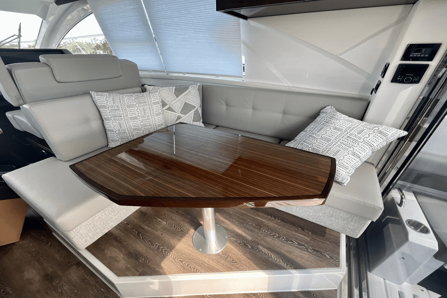 2024 Cruisers Yachts 42 Cantius Image Thumbnail #13
