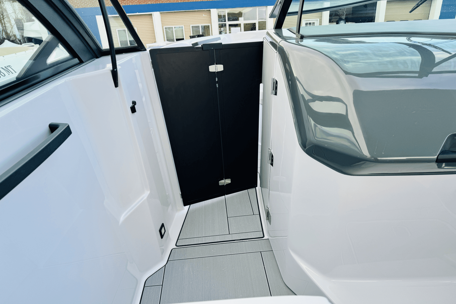 2024 Aviara AV32 Outboard Image Thumbnail #62