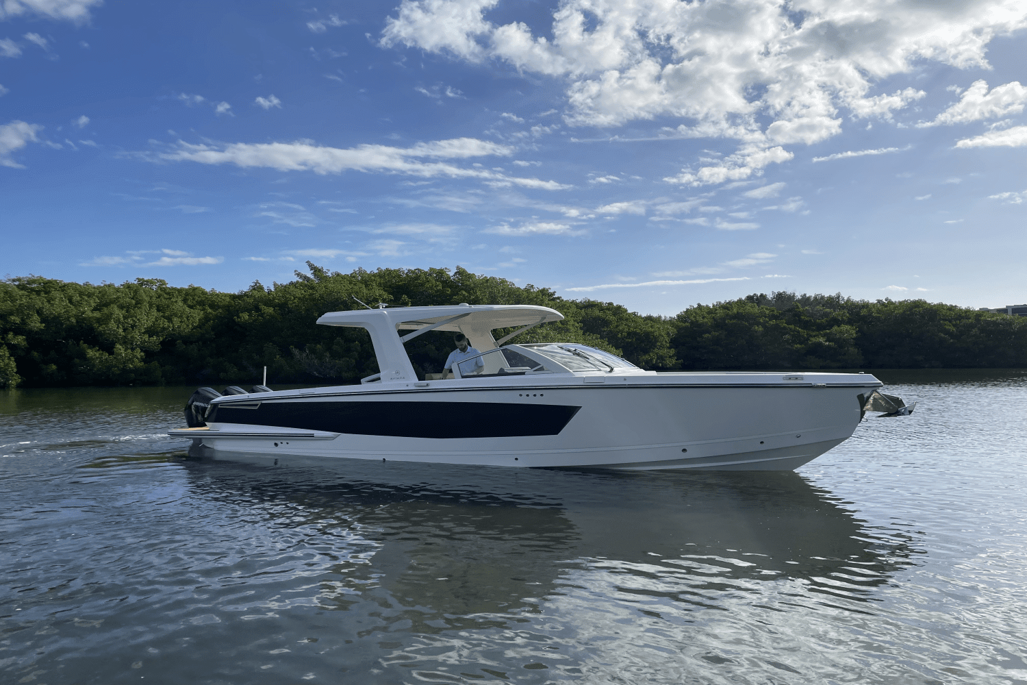 2024 Aviara AV36 Outboard Image Thumbnail #3