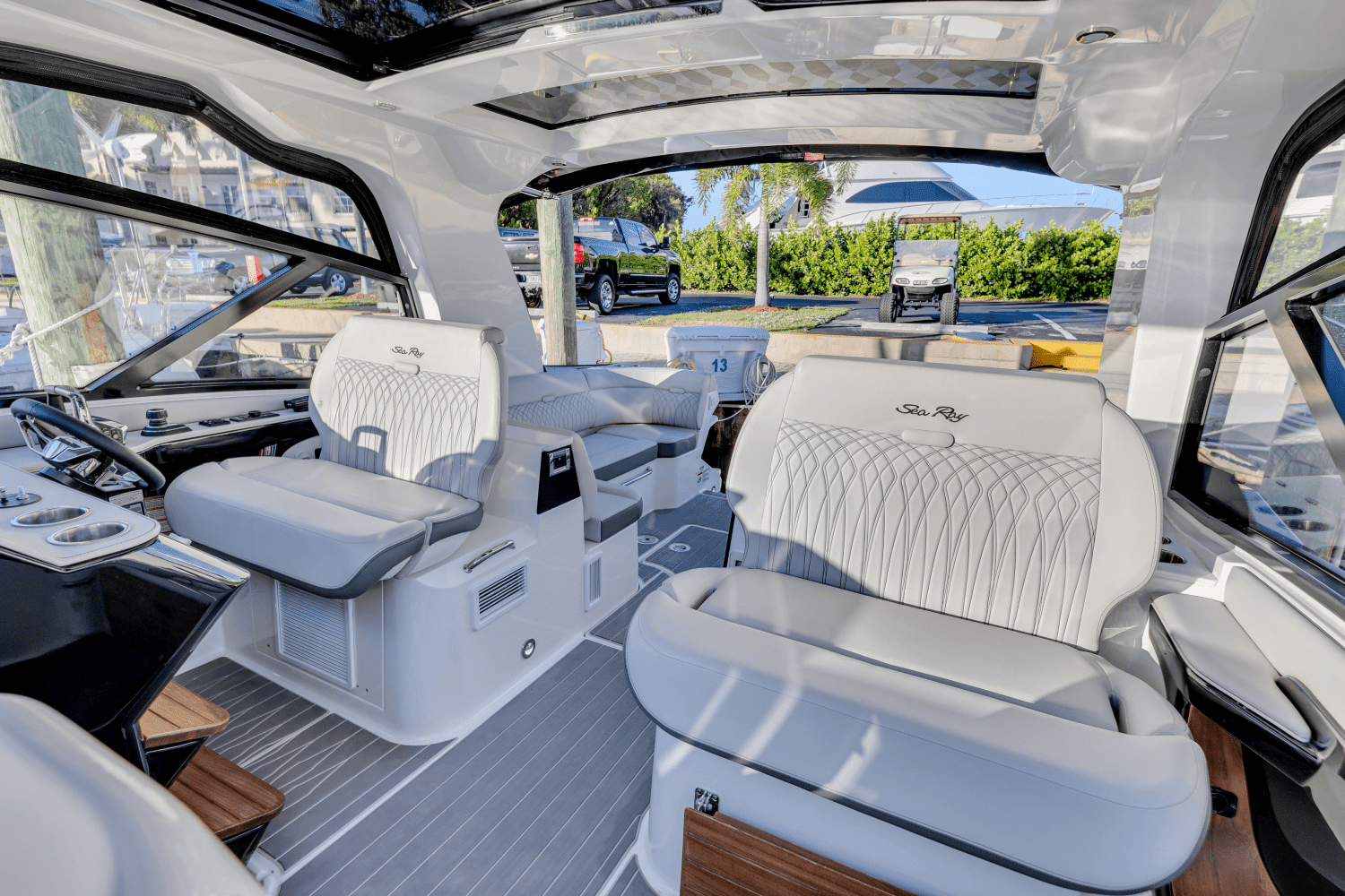 2023 Sea Ray 370 SUNDANCER OUTBOARD Image Thumbnail #61