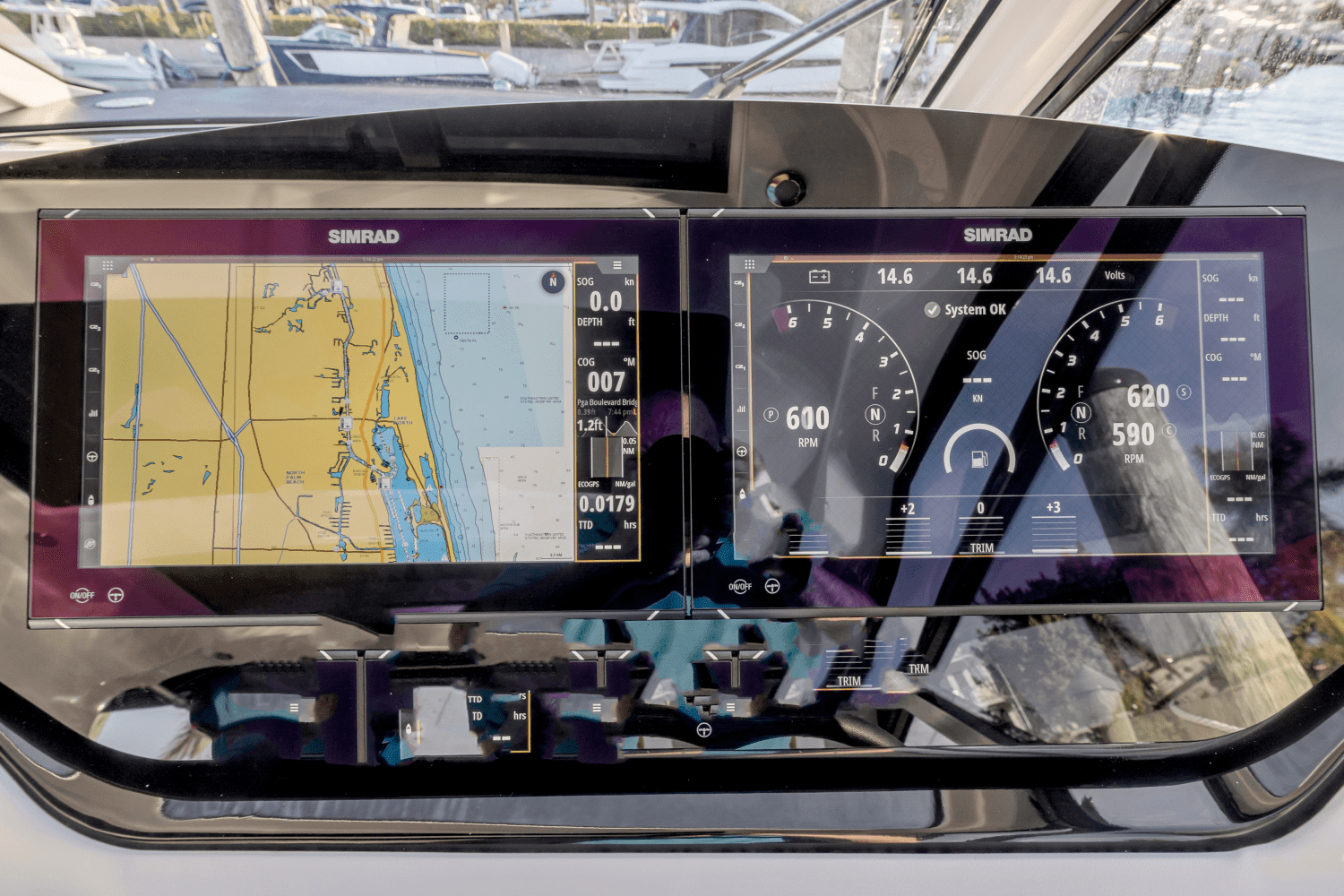 2023 Sea Ray 370 SUNDANCER OUTBOARD Image Thumbnail #11