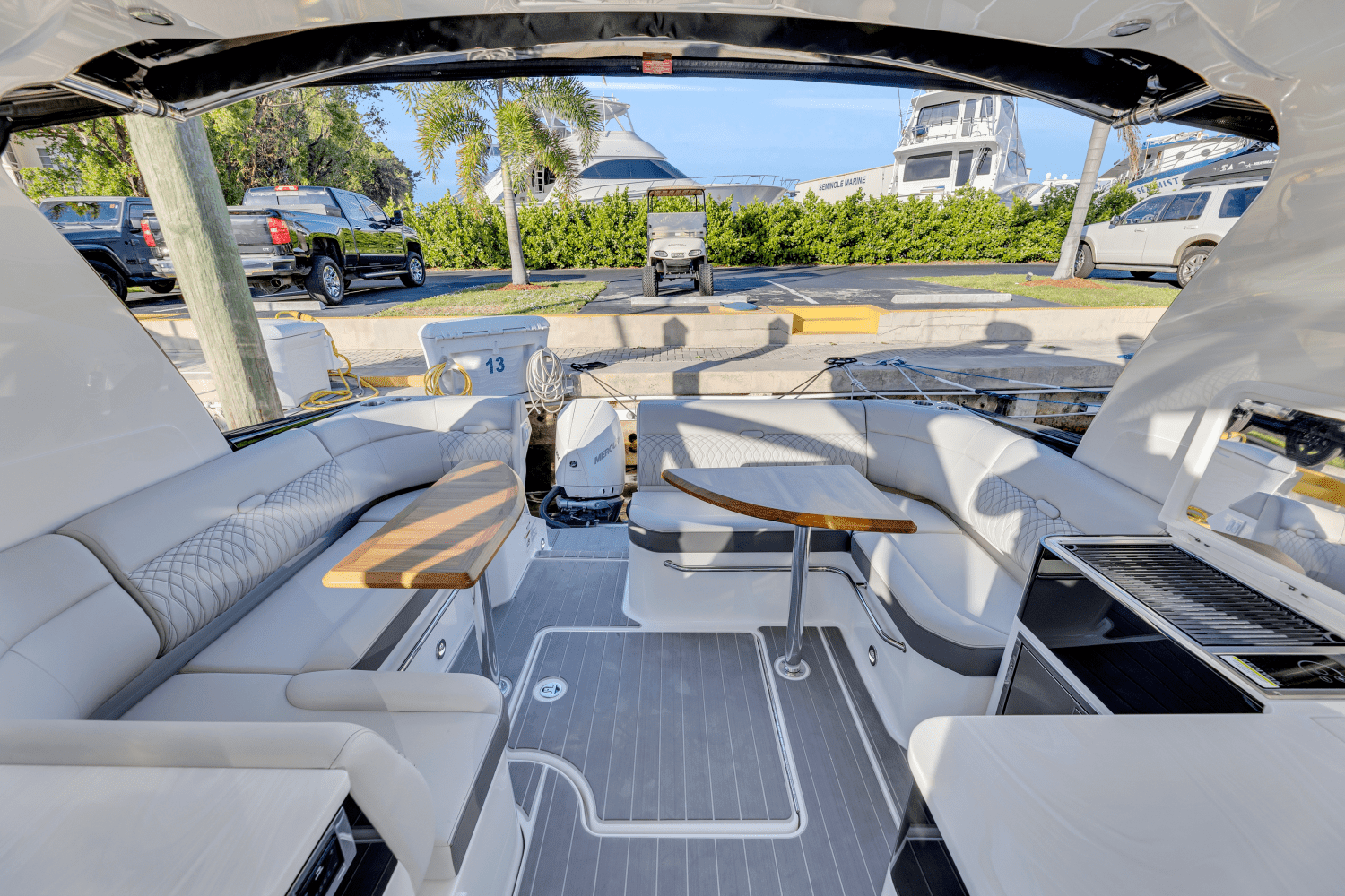 2023 Sea Ray 370 SUNDANCER OUTBOARD Image Thumbnail #47