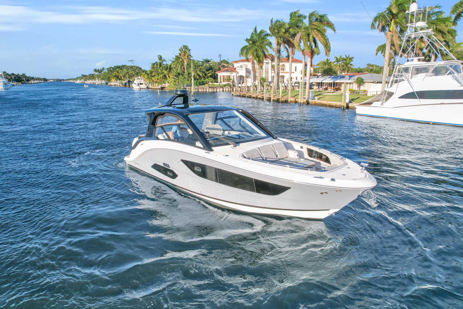 2023 Sea Ray 370 SUNDANCER OUTBOARD Image Thumbnail #64