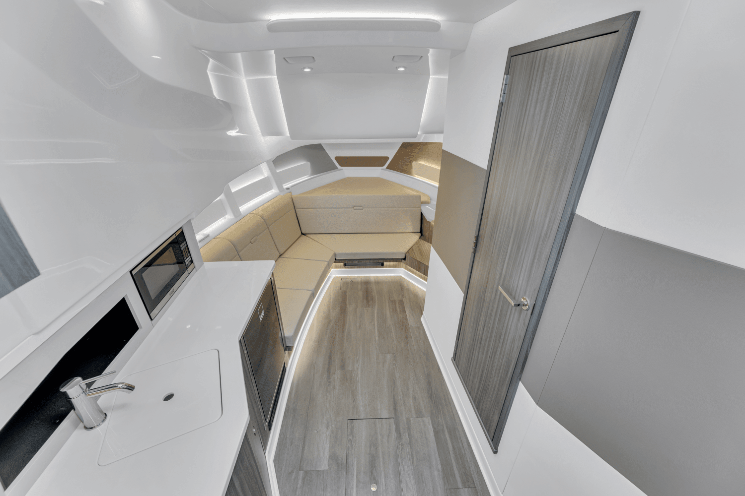 2023 Sea Ray 370 SUNDANCER OUTBOARD Image Thumbnail #14
