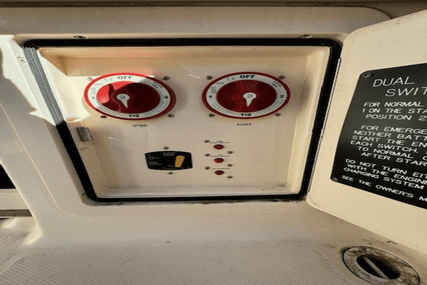 2014 Grady-White Freedom 285 Image Thumbnail #19