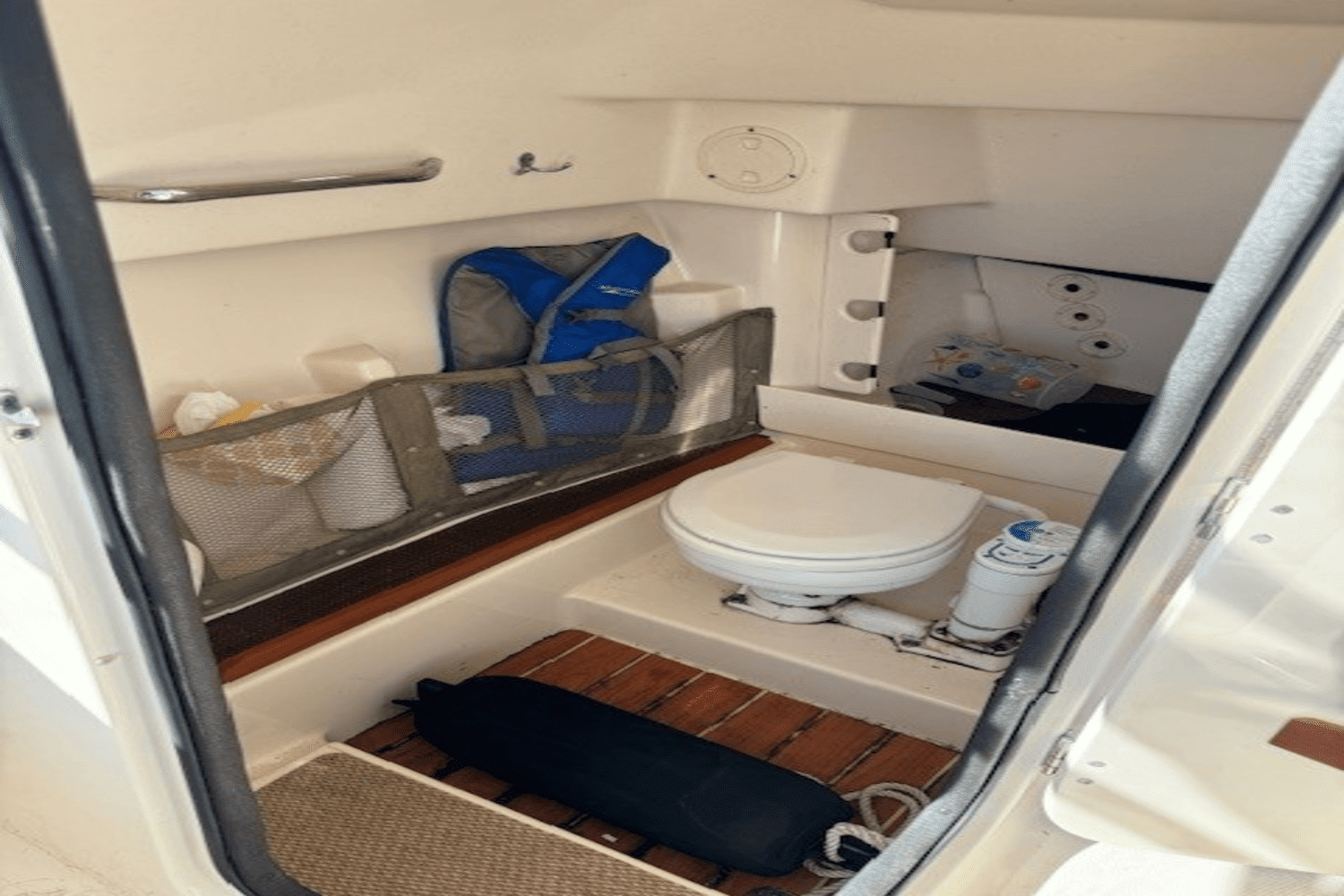 2014 Grady-White Freedom 285 Image Thumbnail #11