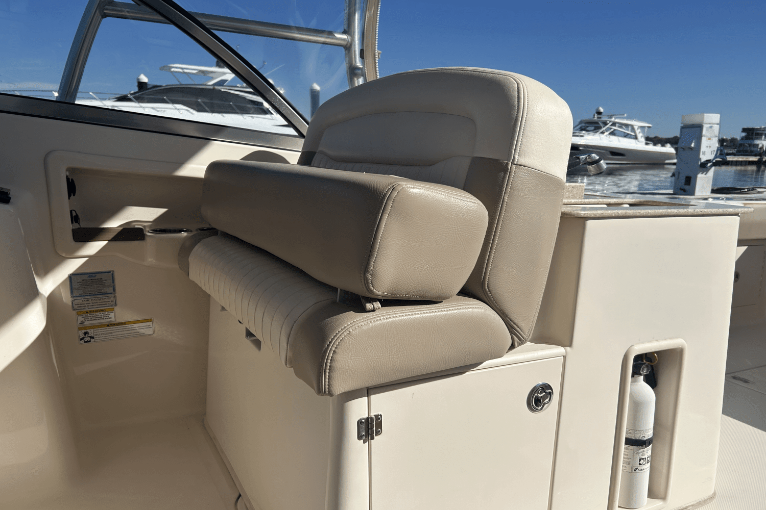 2014 Grady-White Freedom 285 Image Thumbnail #14