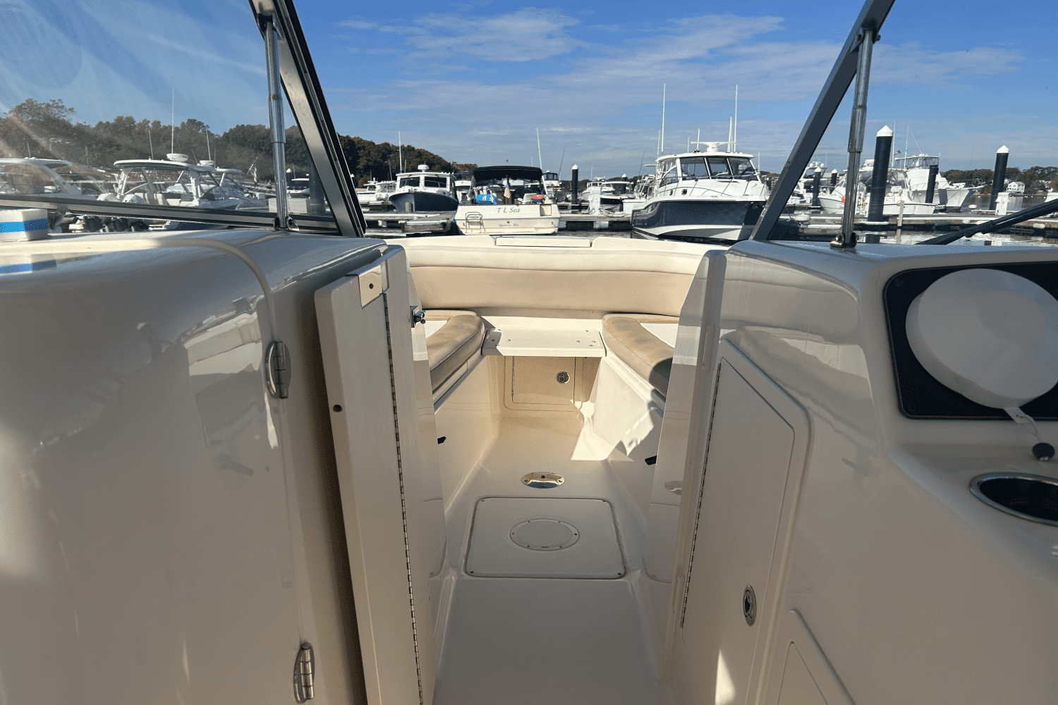 2014 Grady-White Freedom 285 Image Thumbnail #17