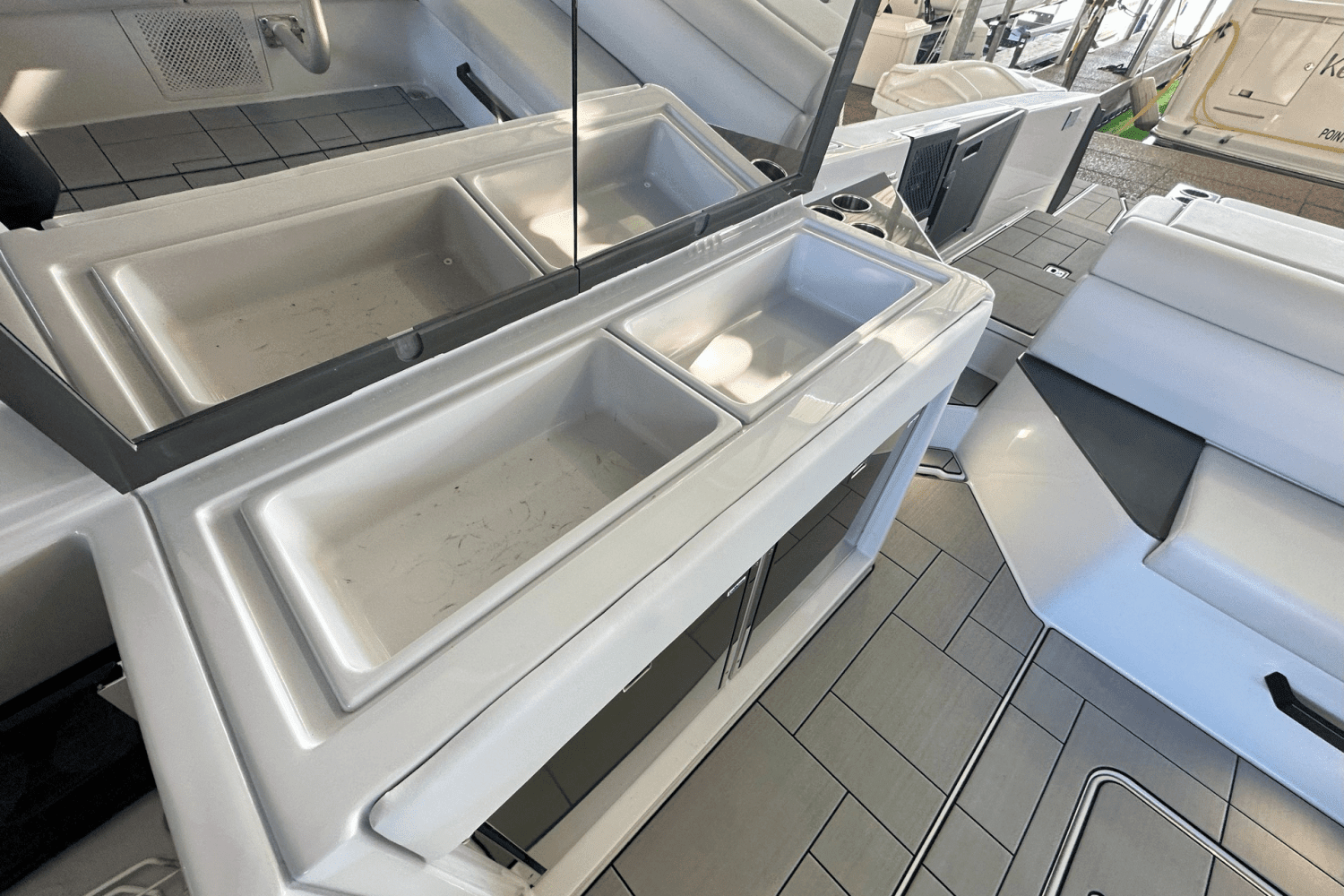 2022 Aviara AV36 Image Thumbnail #24