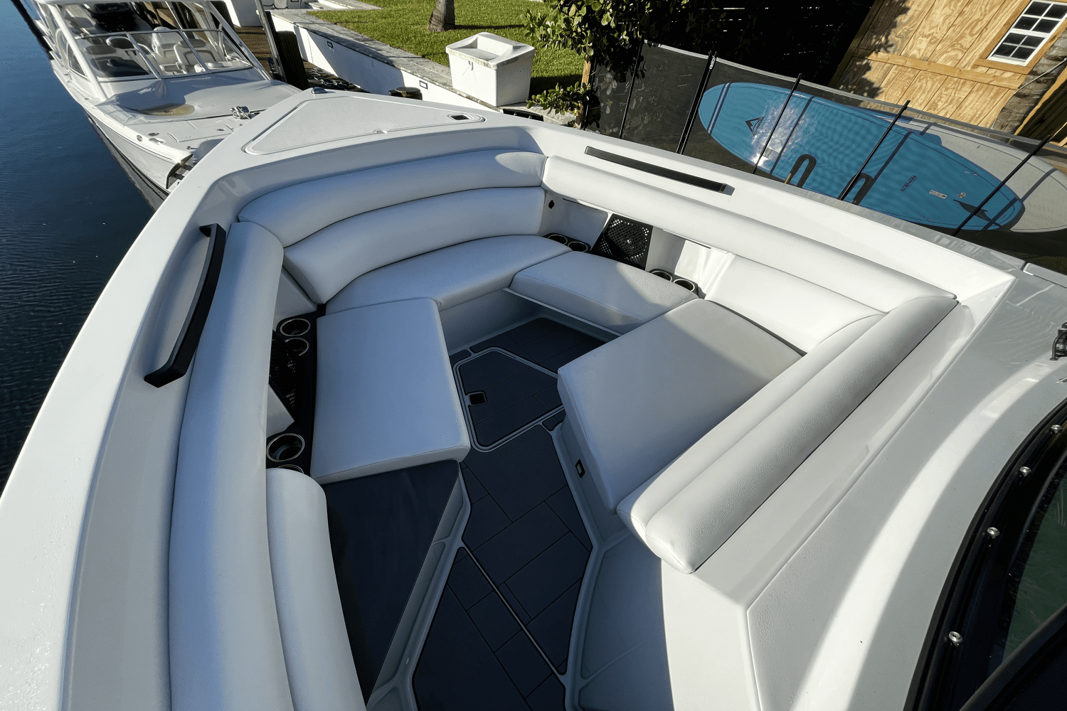 2023 Aviara AV32 Outboard Image Thumbnail #19