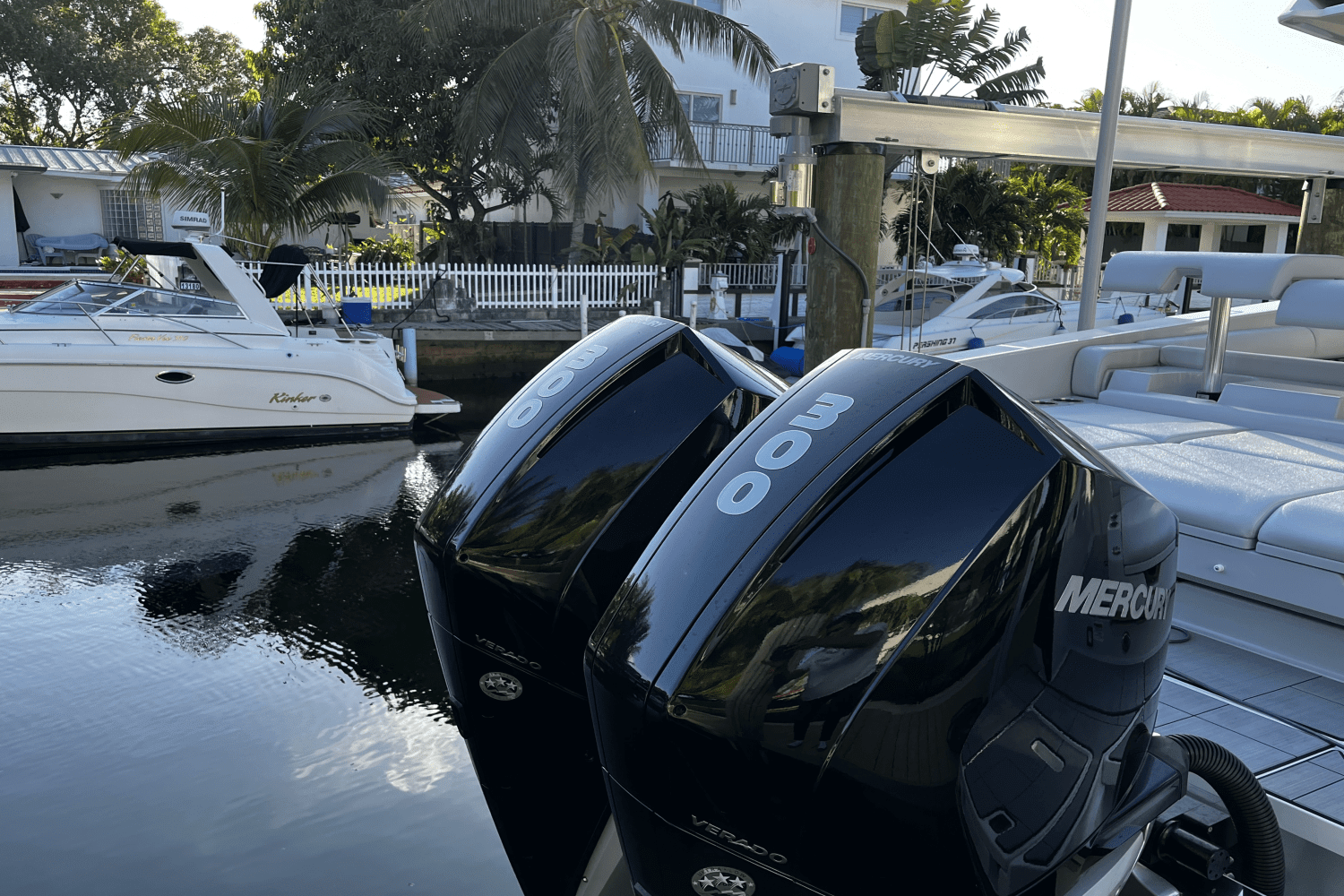2023 Aviara AV32 Outboard Image Thumbnail #8