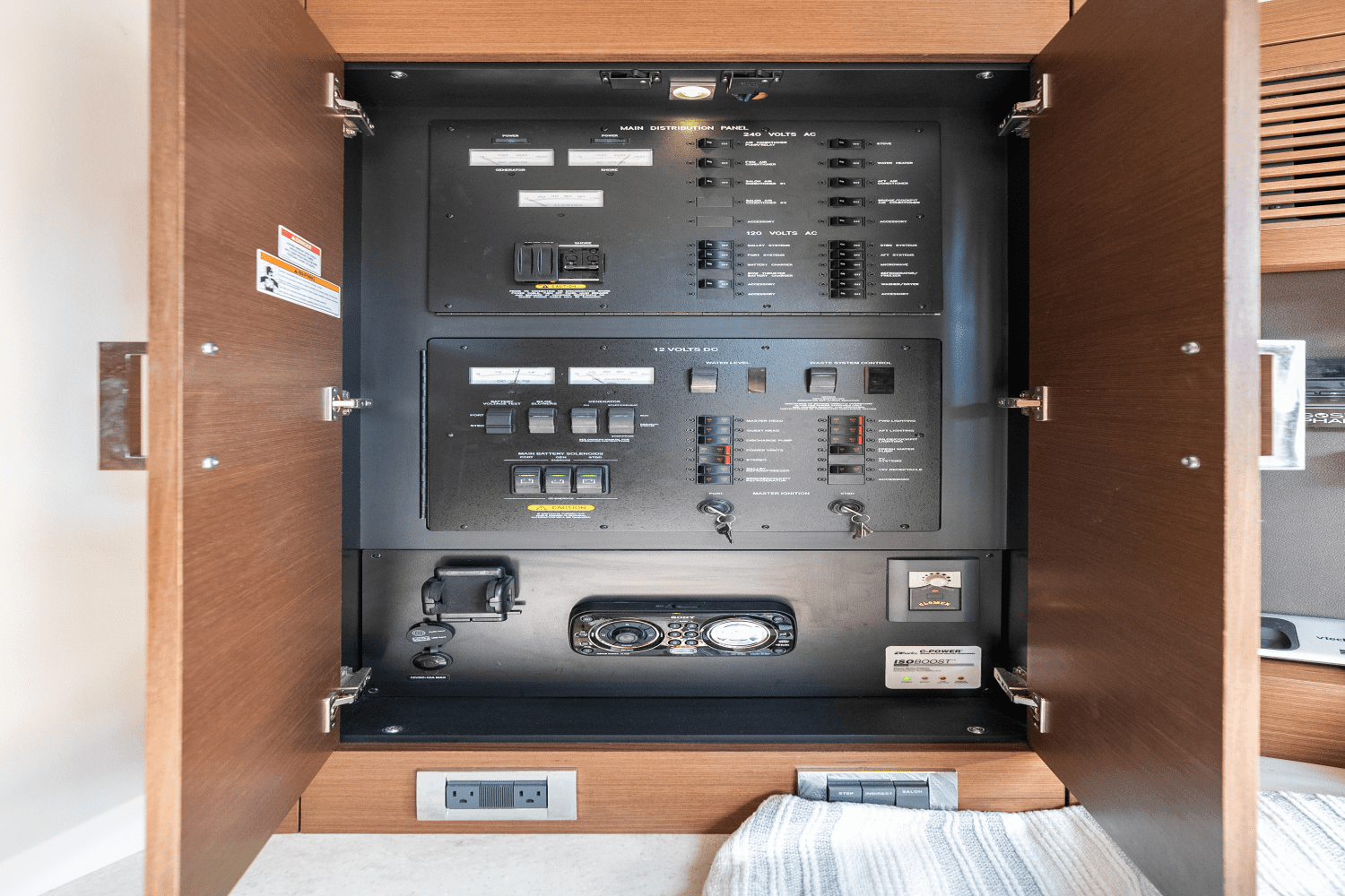 2013 Sea Ray 510 SUNDANCER Image Thumbnail #10
