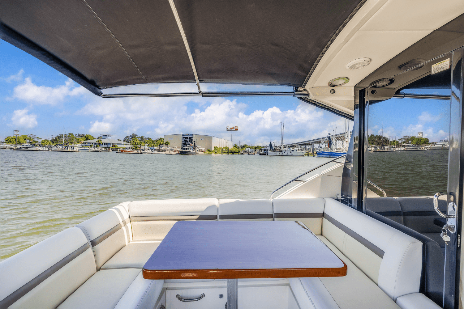 2013 Sea Ray 510 SUNDANCER Image Thumbnail #78
