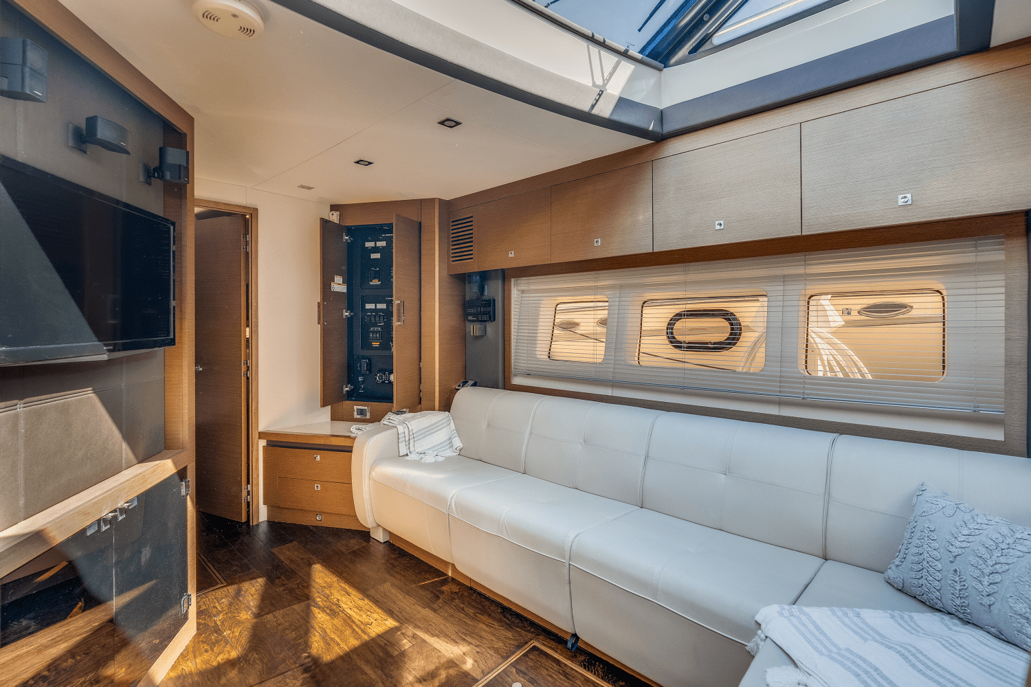 2013 Sea Ray 510 SUNDANCER Image Thumbnail #30