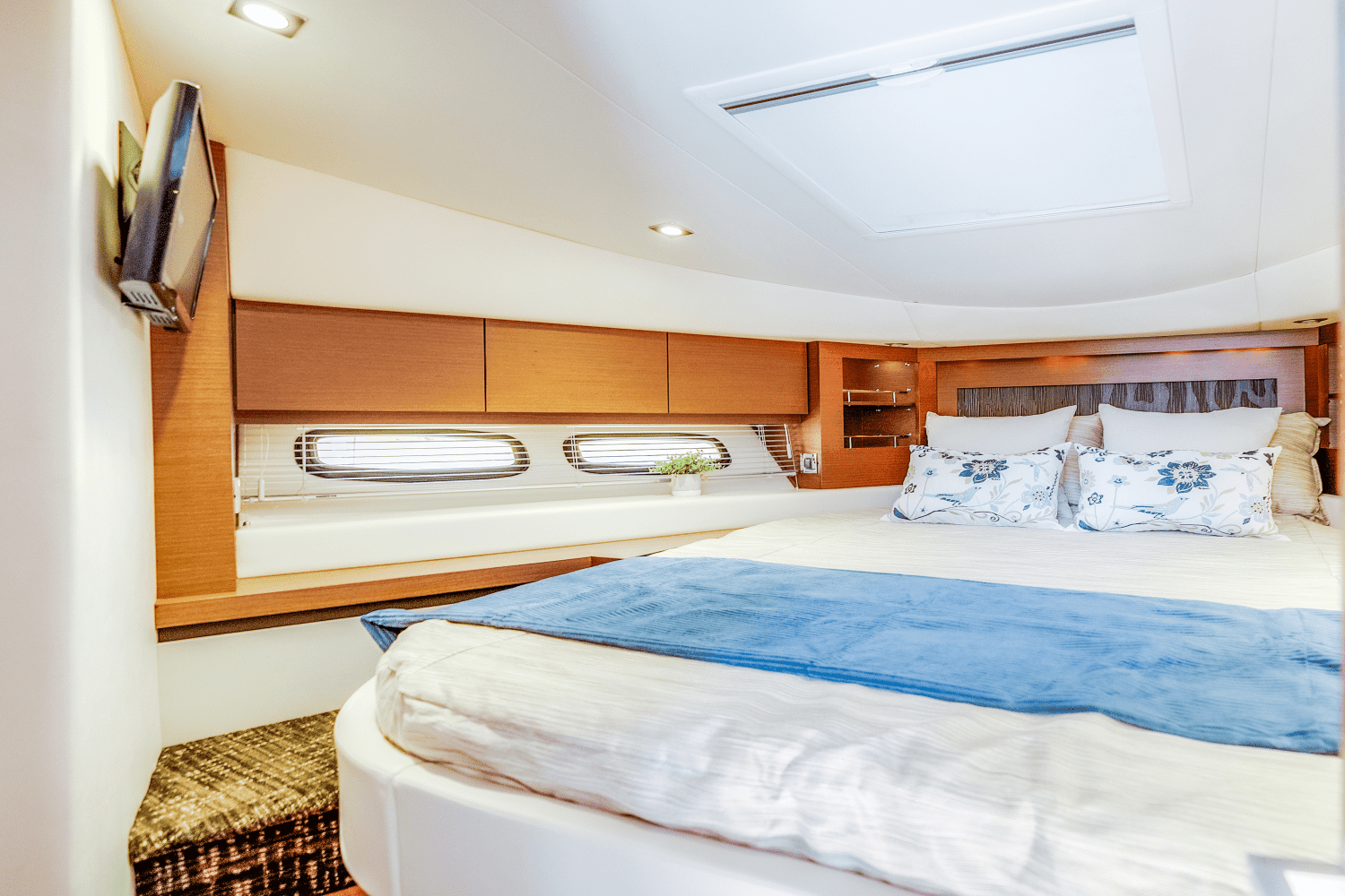 2013 Sea Ray 510 SUNDANCER Image Thumbnail #40