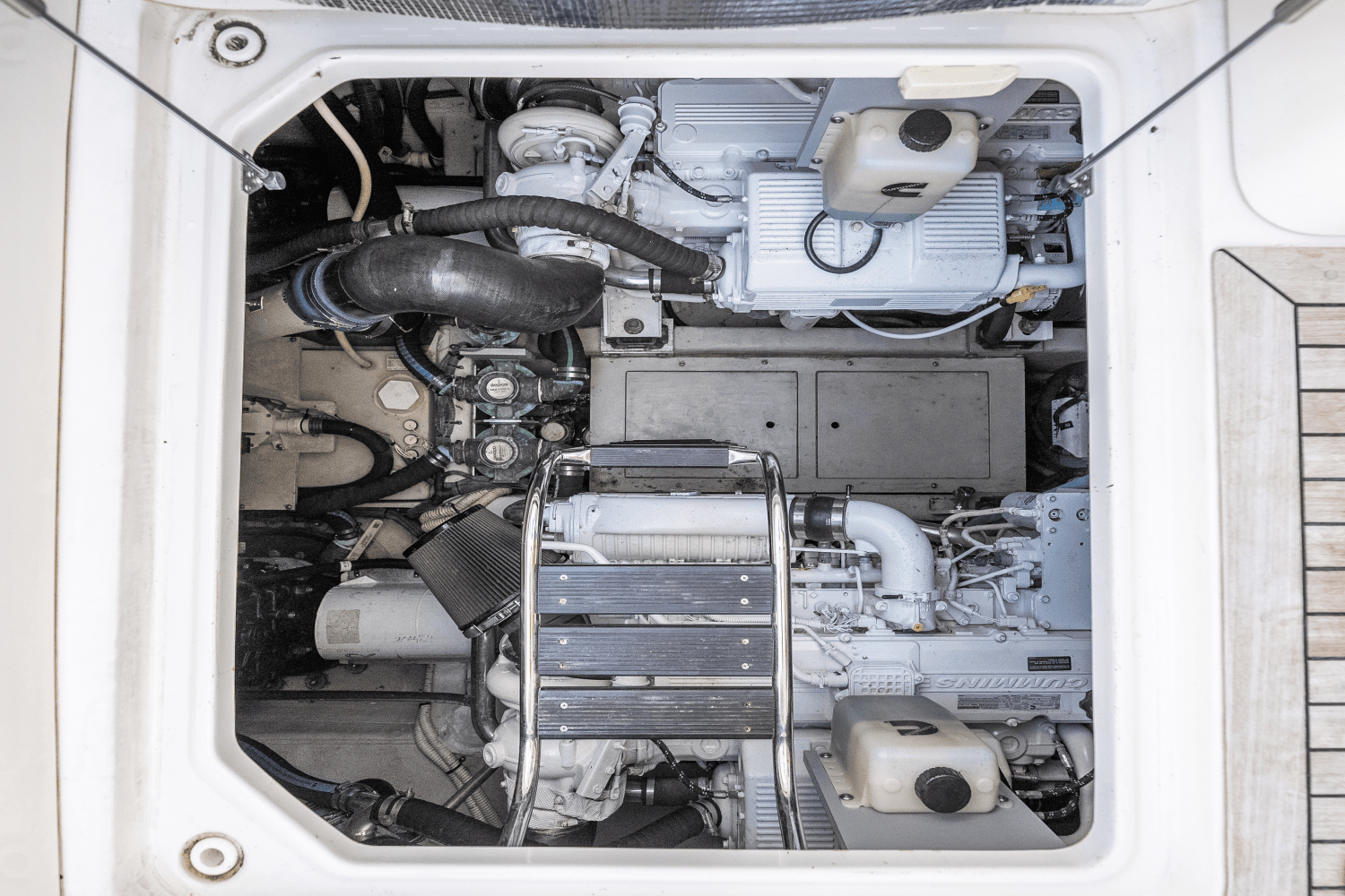 2013 Sea Ray 510 SUNDANCER Image Thumbnail #22