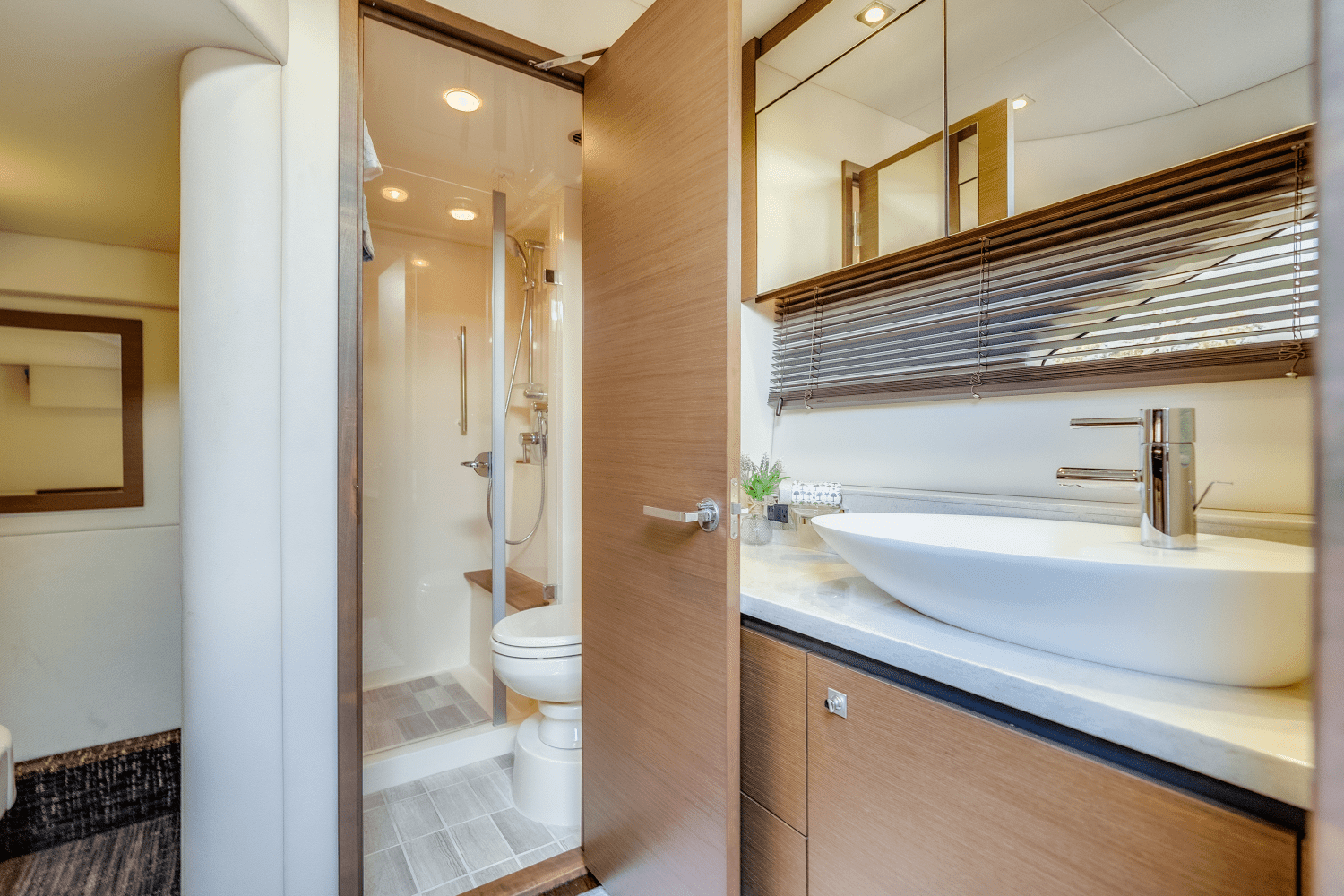 2013 Sea Ray 510 SUNDANCER Image Thumbnail #39