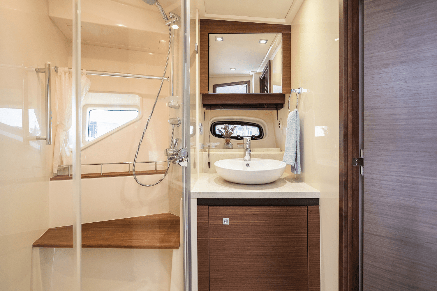 2013 Sea Ray 510 SUNDANCER Image Thumbnail #17