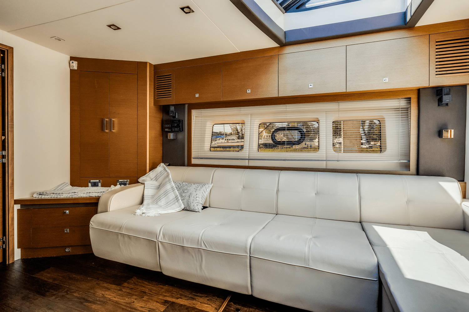 2013 Sea Ray 510 SUNDANCER Image Thumbnail #72