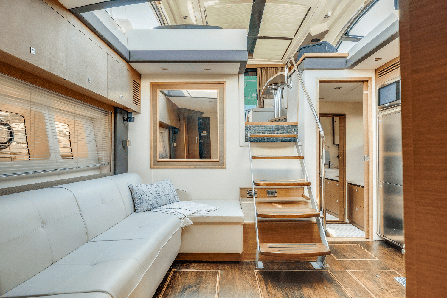 2013 Sea Ray 510 SUNDANCER Image Thumbnail #31